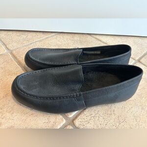 Vionic Men’s 9.5 Tompkin Black Leather Slip-On Loafers Driving Shoes